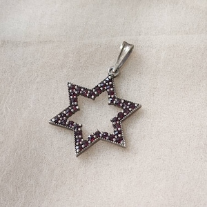 antique vintage 900 silver Bohemian garnet star hexagram pave stone dangle pendant for necklace boho witch dark red costume casual formal