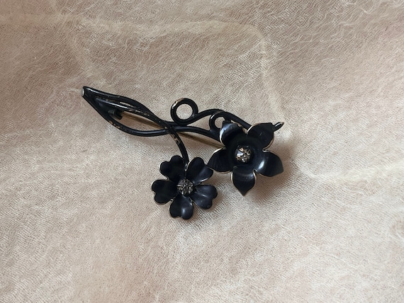 antique ornate black floral flower reeds brooch p… - image 4