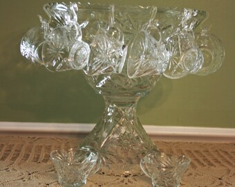 Vintage Anchor Hocking Star of David Pedestal Glass Punch Bowl Fluted Bowl with 8 cups with S Hooks Christmas Holiday Party Wedding