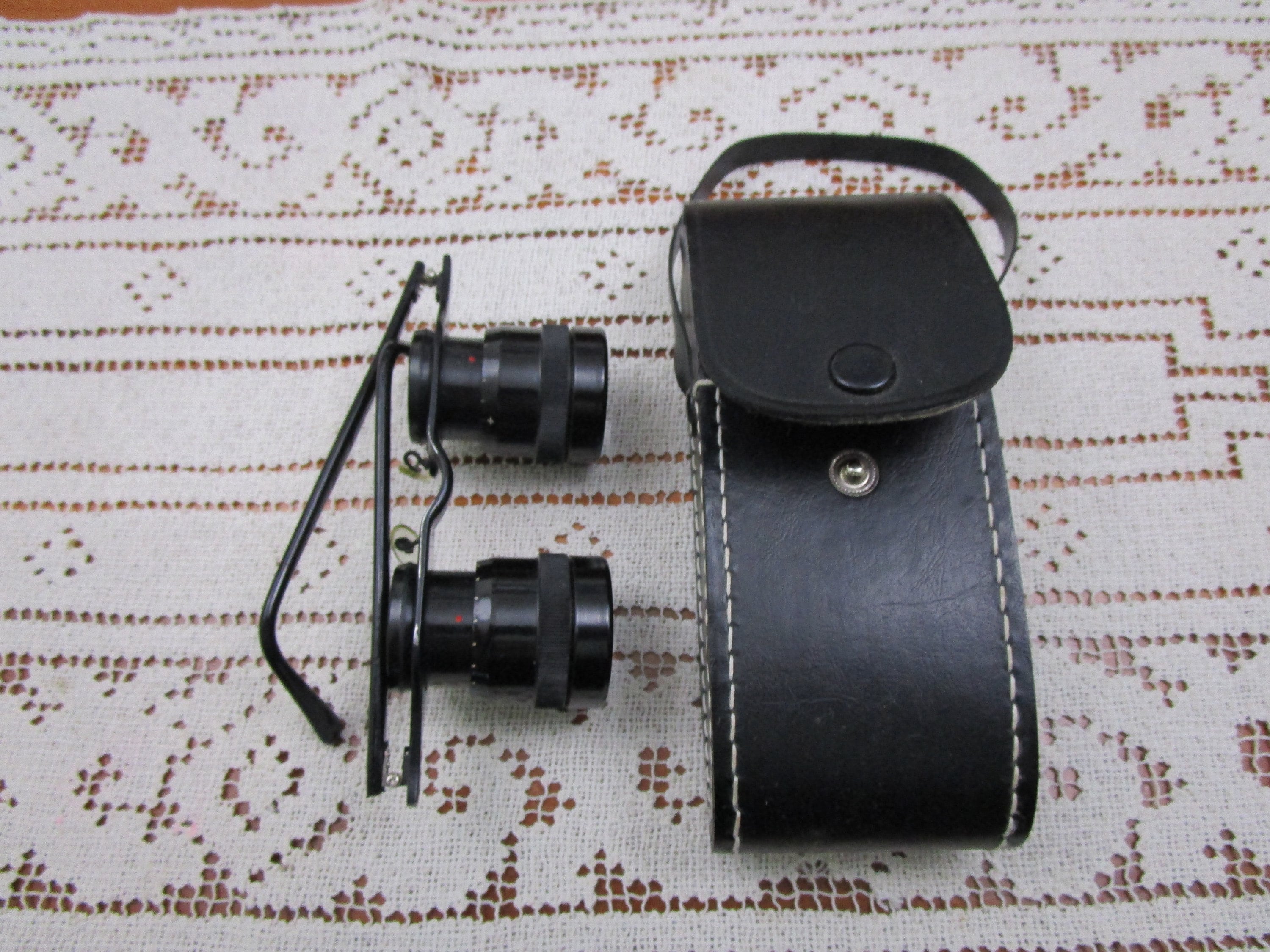 Vintage SELSI SPOTIERE 2.8 X 28 Coated Binoculars with Case Opera