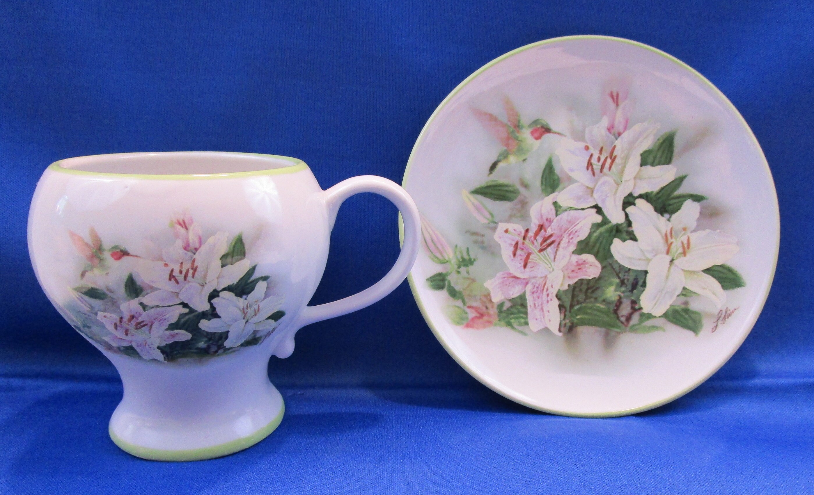 Vintage Teapot Teacup and Saucer Beautiful Lena Liu Hummingbird and