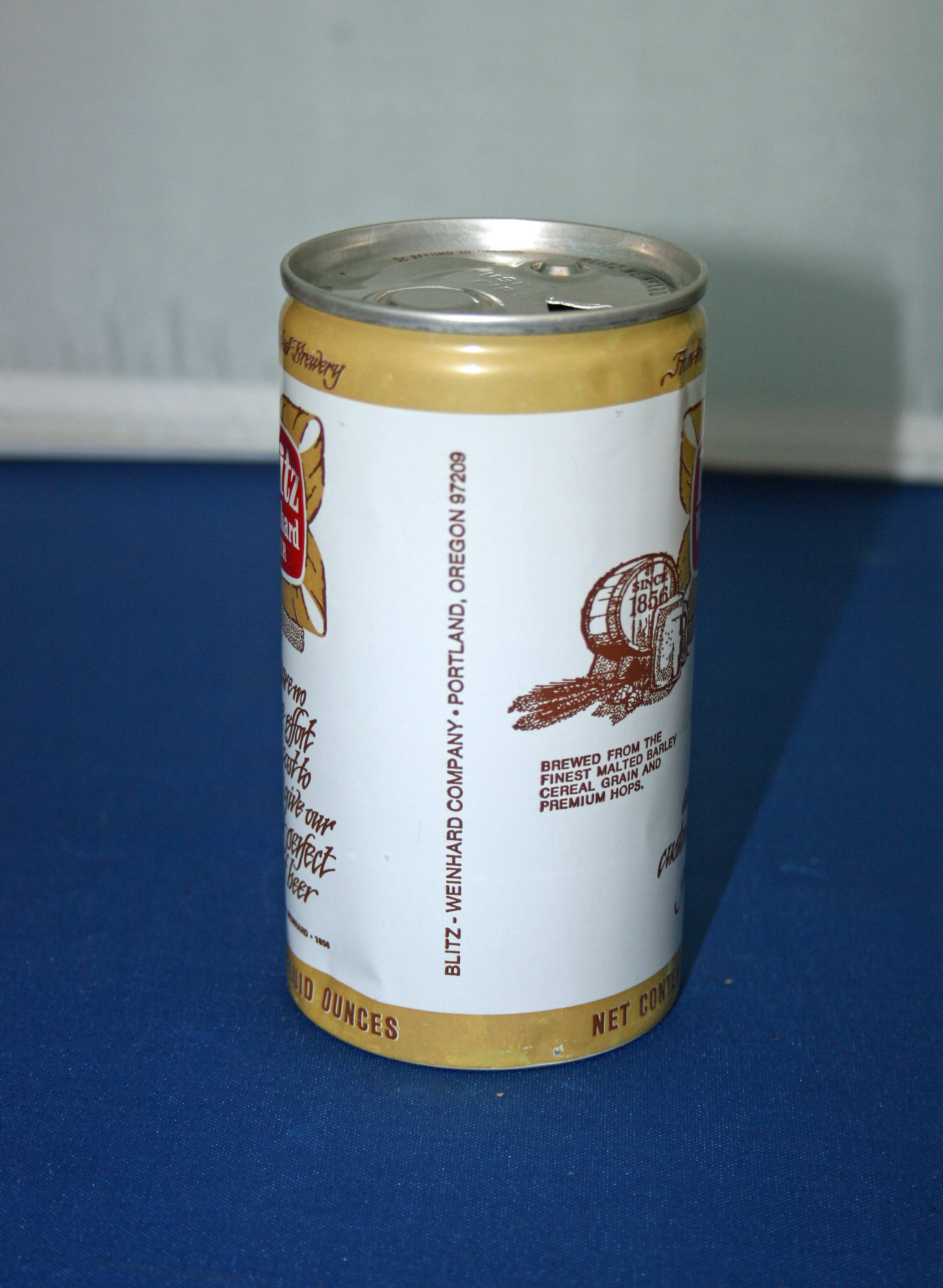 Vintage Blitz Weinhard Beer Can Aluminum Unopened Empty Push Tab Bar