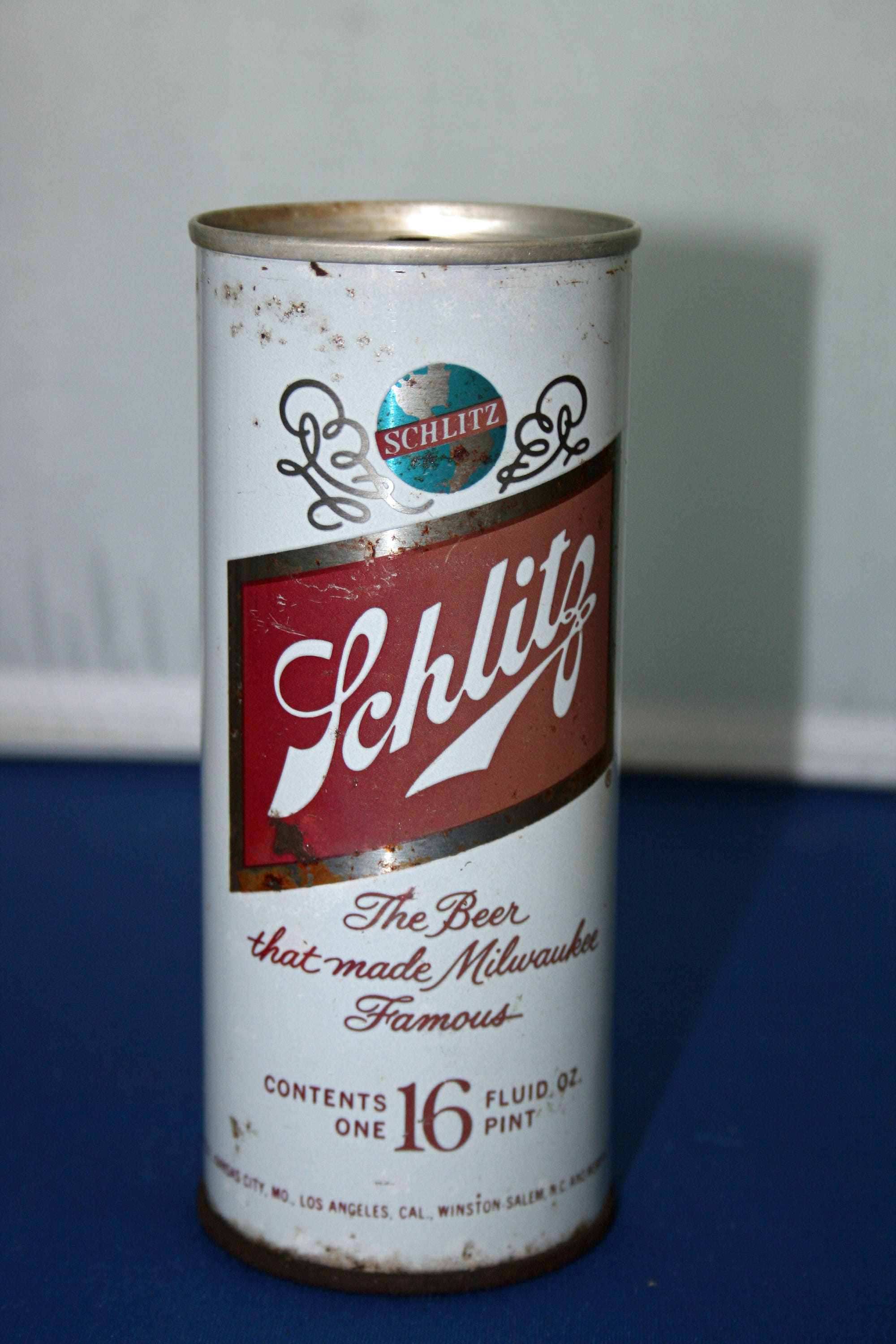 Vintage Schlitz Beer Steel 16 oz Can Opened Pull Tab Bar Memorabilia