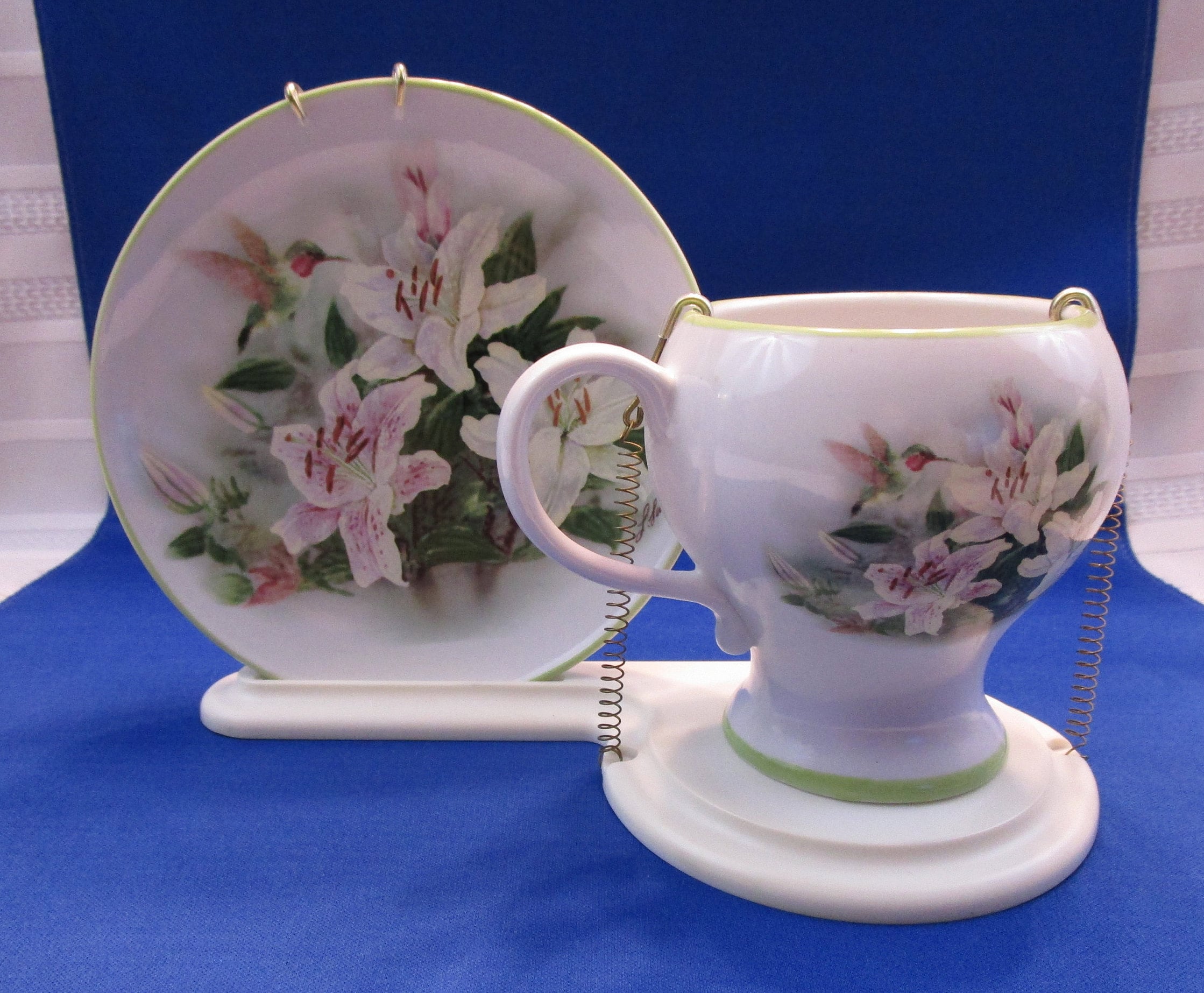 Vintage Teapot Teacup and Saucer Beautiful Lena Liu Hummingbird and