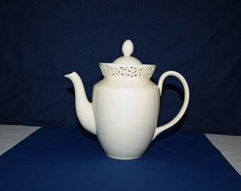 Vintage Coffee Pot by I. Godinger & Co. in the Cream Lace Pattern circa 1990s teapot Chocolate Pot Tea Pot English Tea Breakfast Coffee Pot