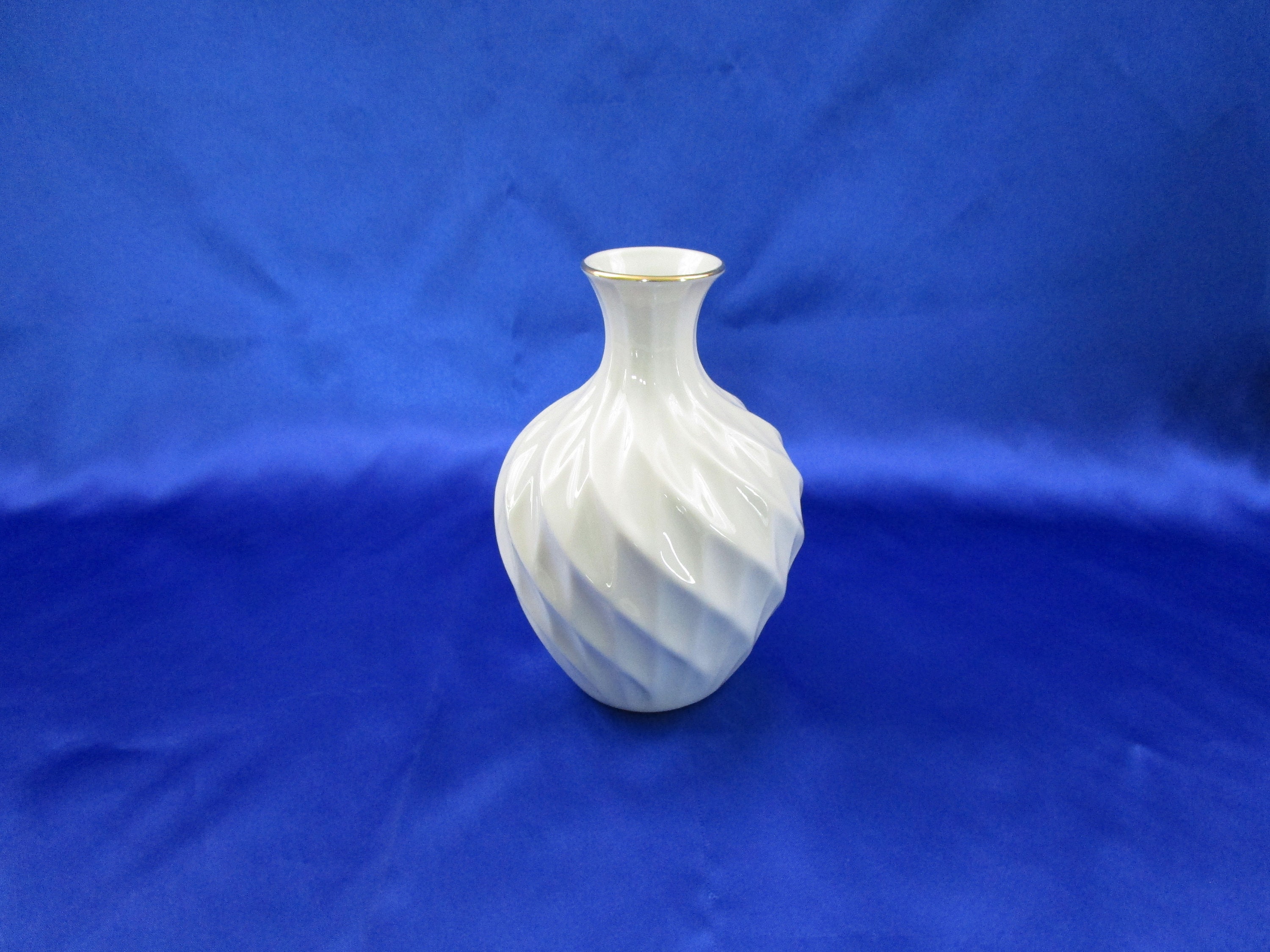 Vintage Lenox Bud Vase China Richmond Pattern 24K Gold Trim Flower Vase