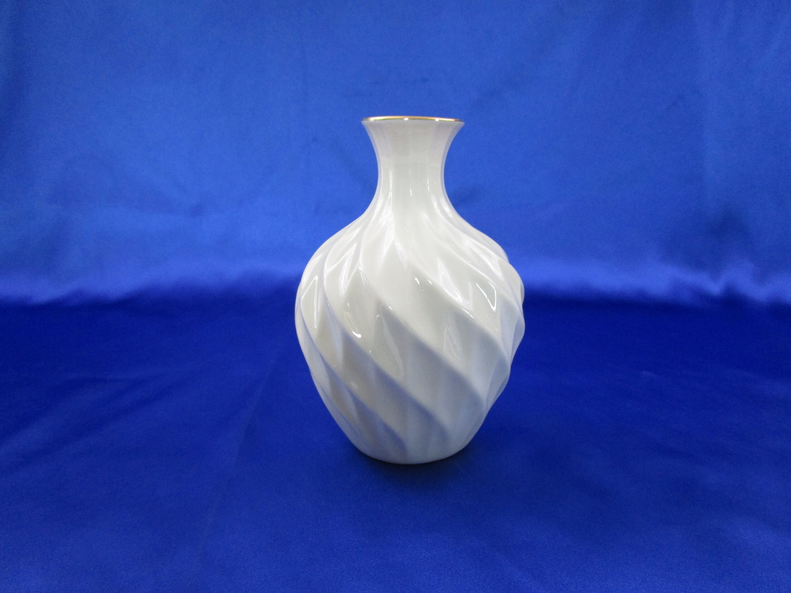 Vintage Lenox Bud Vase China Richmond Pattern 24K Gold Trim Flower Vase