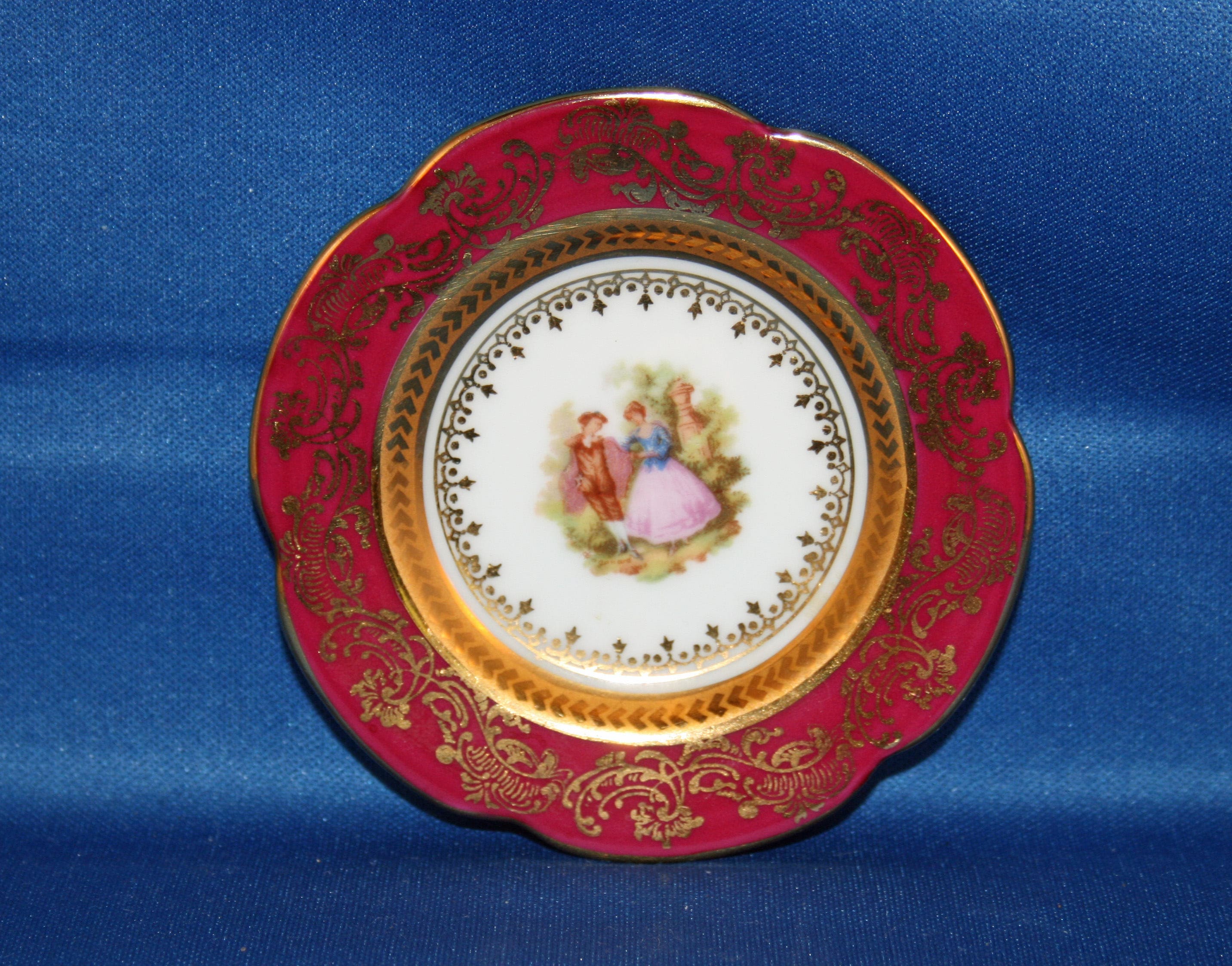 Vintage LIMOGES France Plate FRAGONARD Courting Scene Miniature