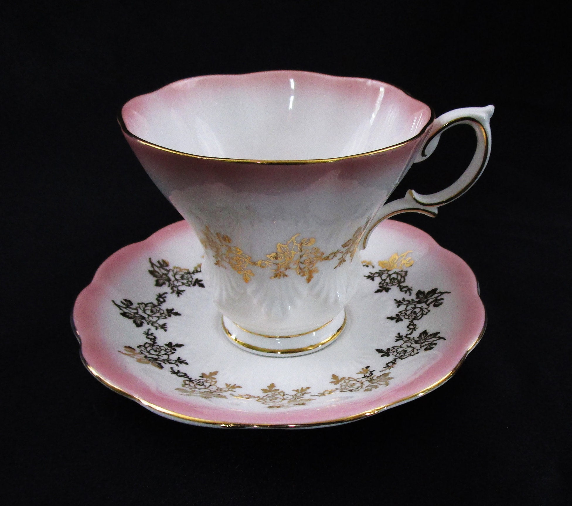 Vintage Royal Albert Teacup And Saucer Pink With Gold Roses Bone