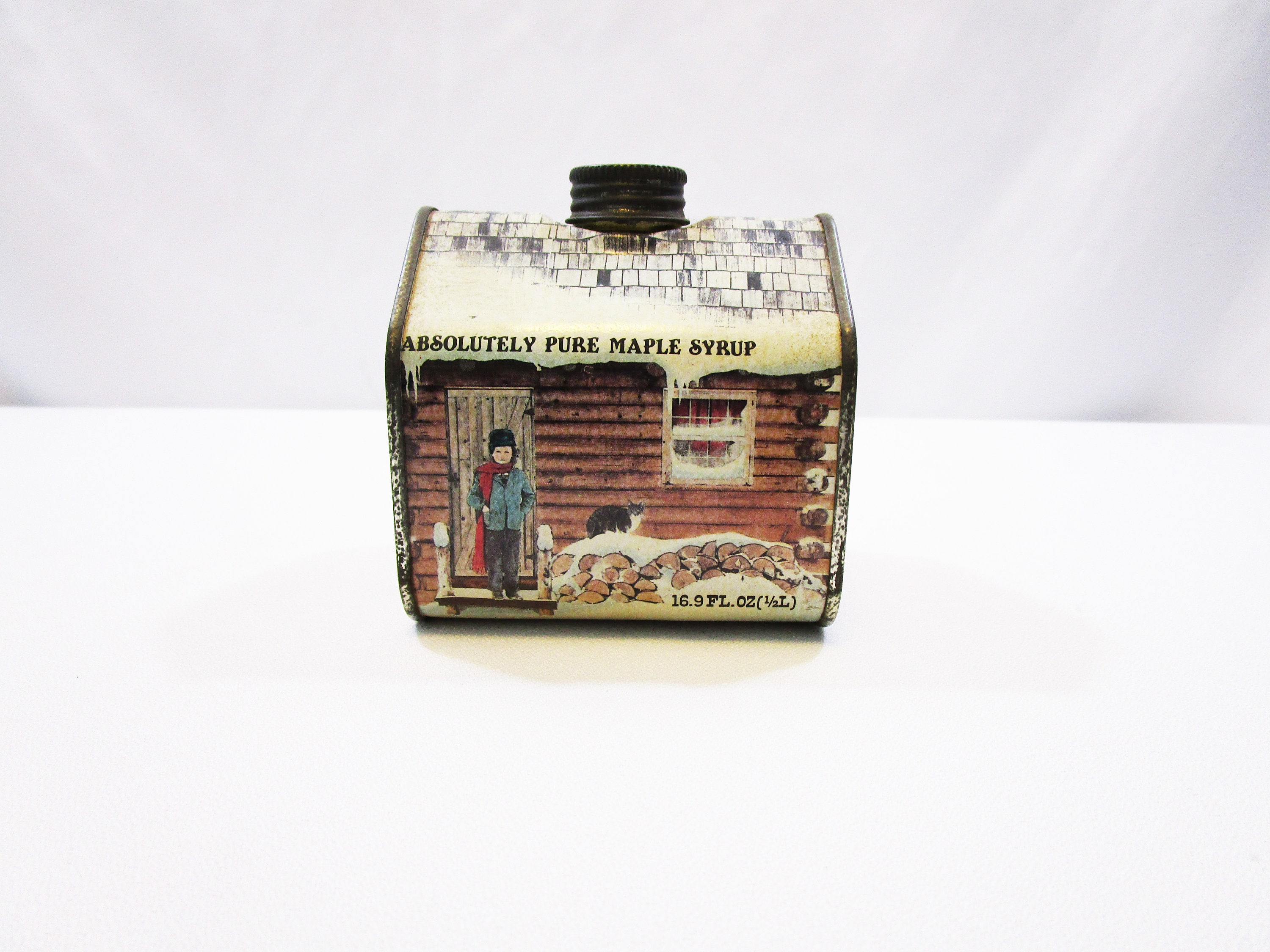 Vintage Log Cabin inspired Maple Syrup Tin by New England Container Co