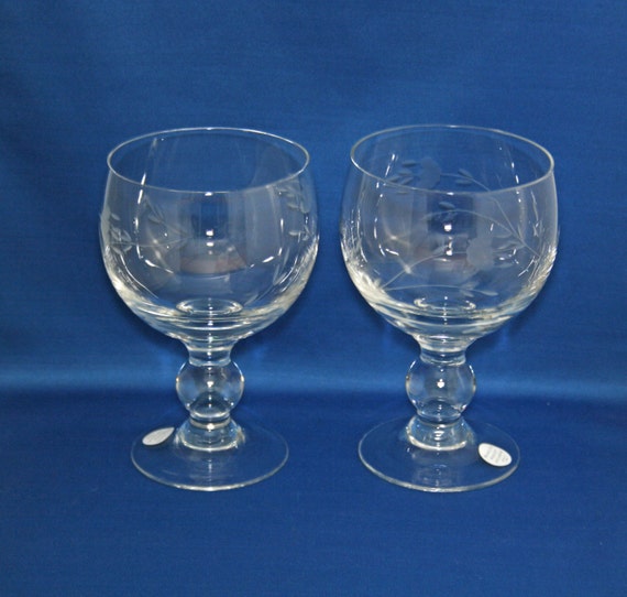 I sell princess house crystal featuring the following lines.fantasia,heritage,barrington,highlights,casual home,pavillion,wonders of the wild,cottage tulip,meridian. etsy