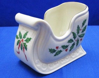 Vintage Lenox Winter Bouquet Sleigh, Christmas Ivory Porcelain 24kt Gold Trim Centerpiece China Display Dish Knick Knack USA Nut Bowl