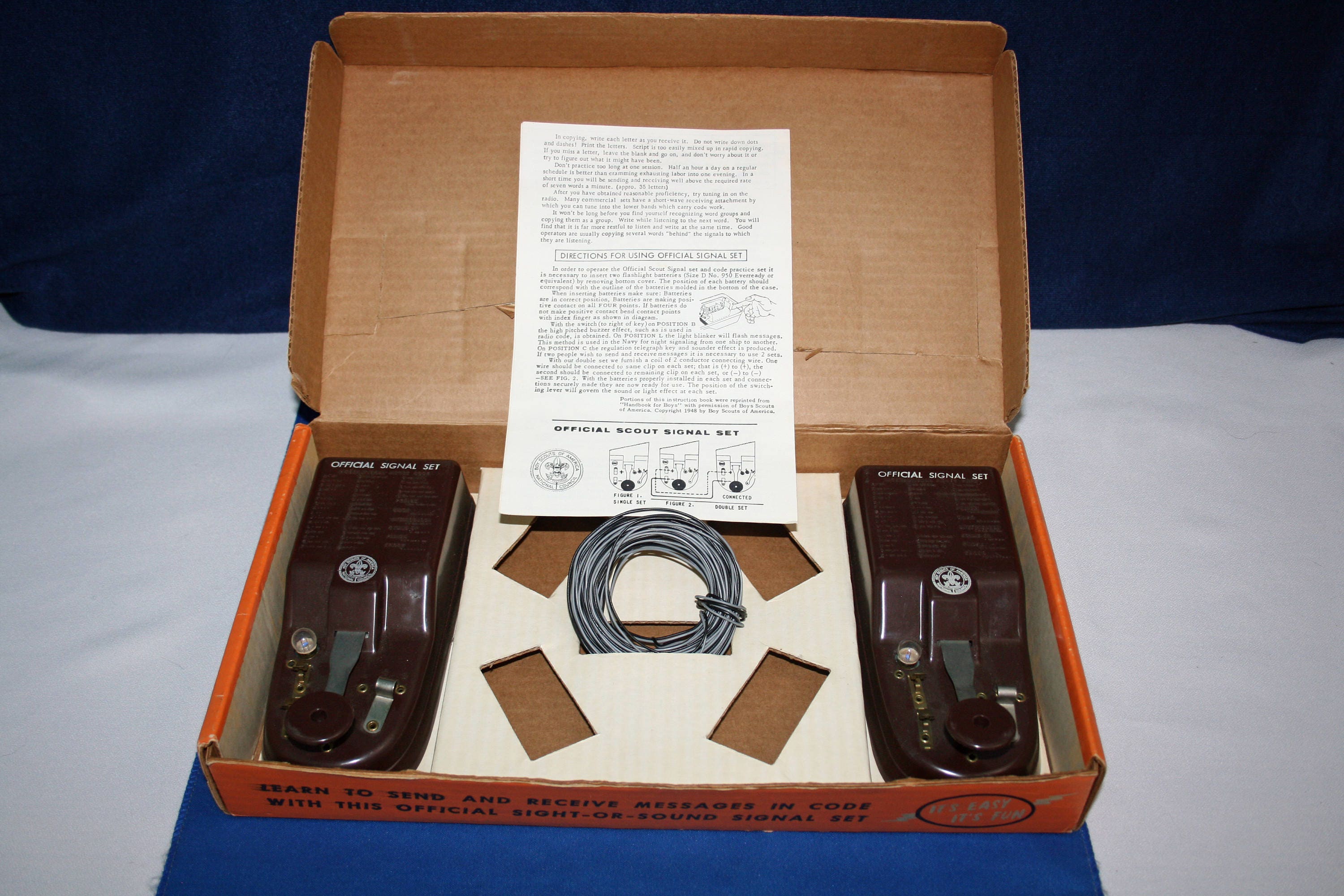 Vintage BSA Official Boy Scout Twin Signal Set for Morse Code 1098 In