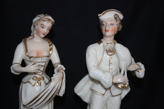 Antike Porzellan Figuren aus dem 18. Jahrhundert koloniale Mann und Frau Figur paar von Hand verziert viktorianischen Figuren Knick Knack Figur Antike Porzellan Figuren aus dem 18. Jahrhundert koloniale Mann und Frau Figur paar von Hand verziert viktorianischen Figuren Knick Knack Figur