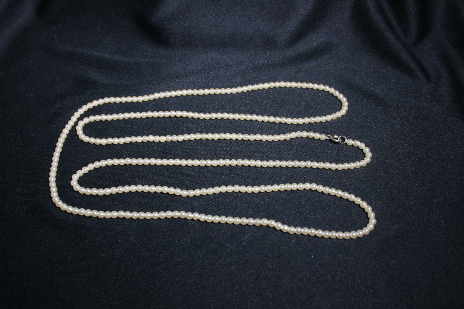 Vintage Small Pearl Bead Necklace 23 inch long strand of Pearl Beads