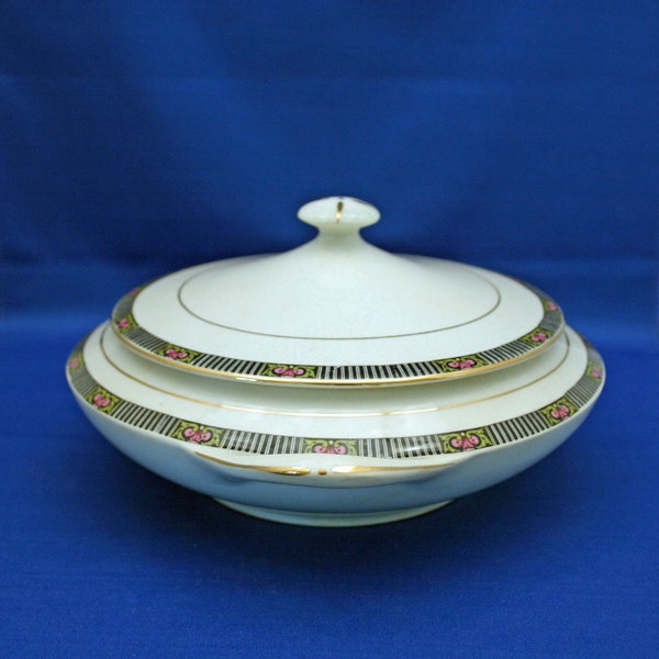 RARE Antique Boston Pottery Co. Round Lidded Casserole / Vegetable Dish  circa 1890s  covered server Serving Dish Akron Stoneware Bowl