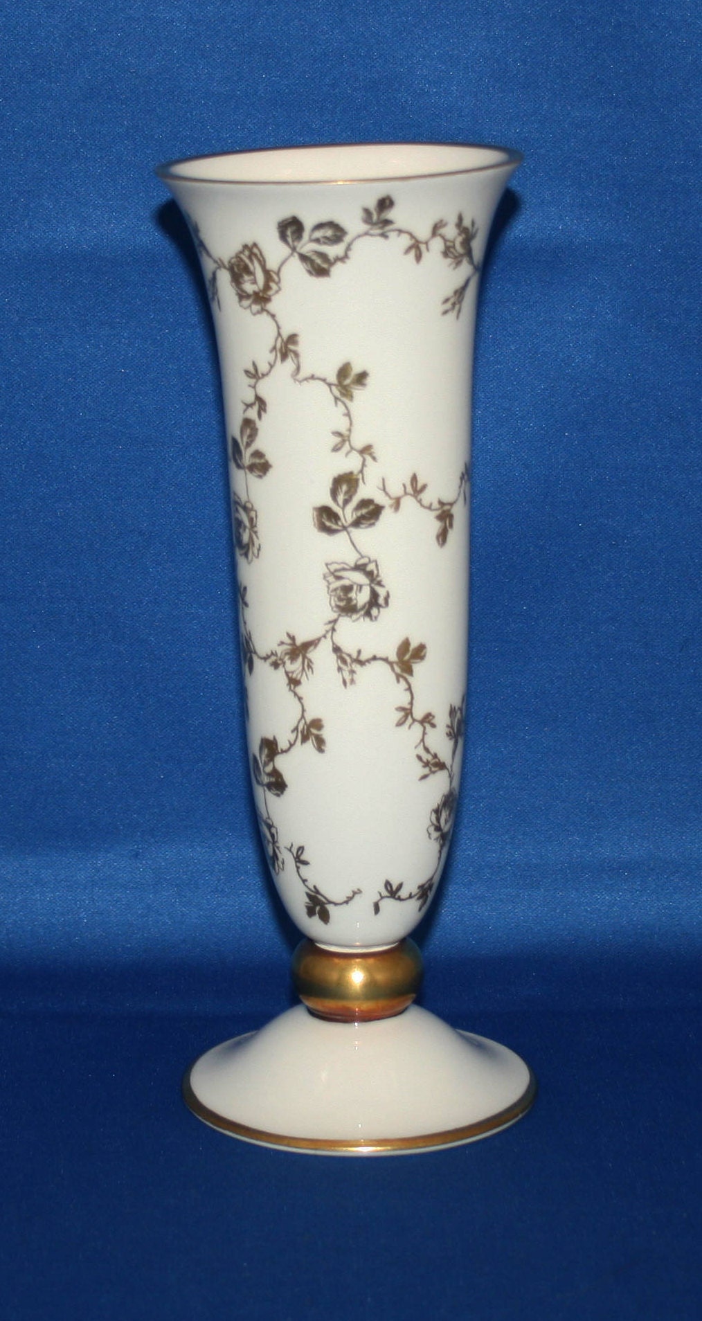 Vintage Flower Vase Lindner Kueps Flower Bud Fluted Vase Marked 79/3