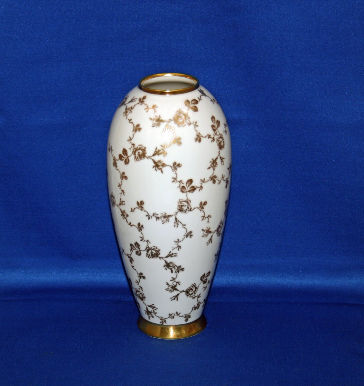Vintage Lindner Kueps Bavaria China Porcelain Vase Marked 157/4, Goldrose 5 Gold Rose Vine