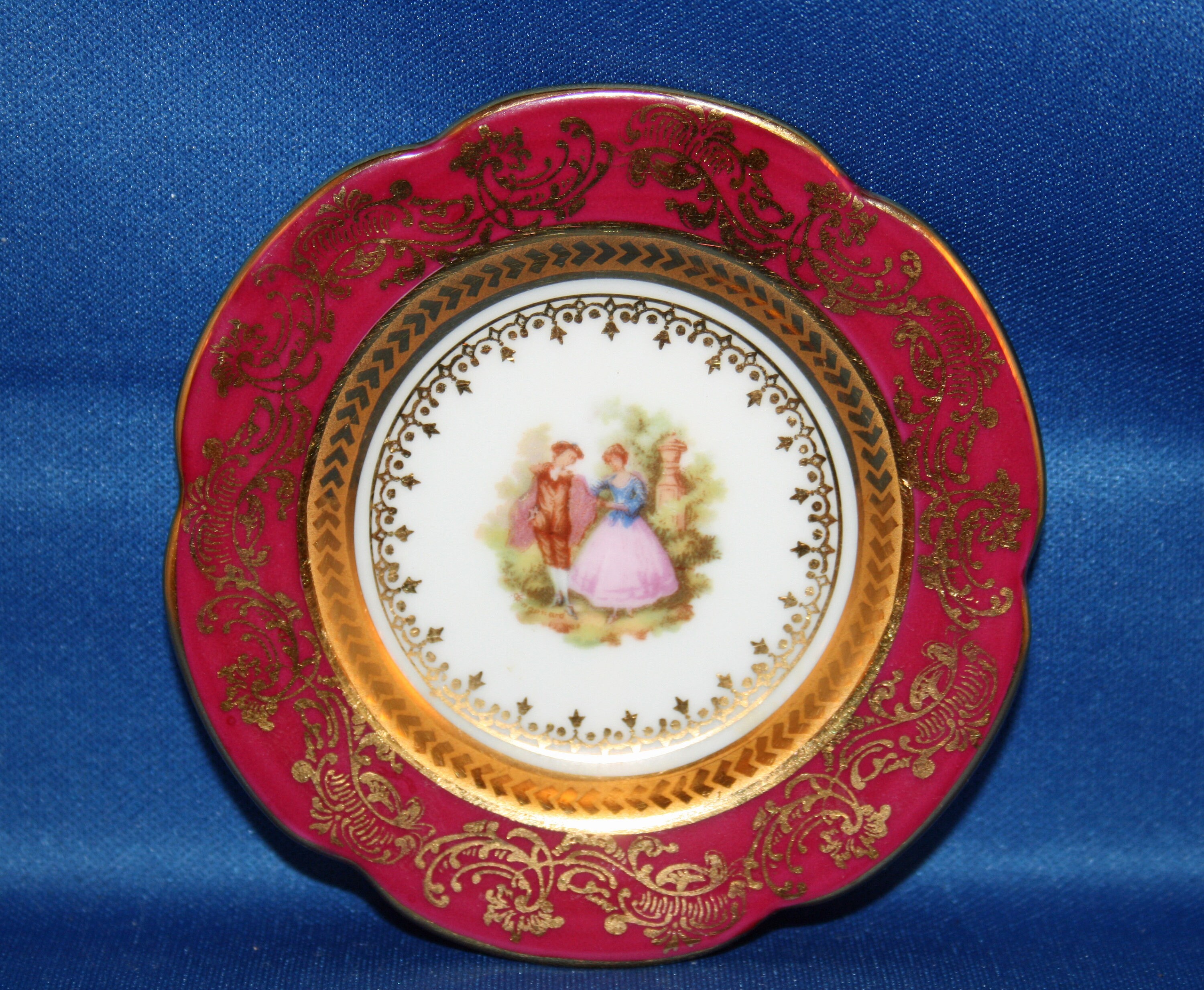 Vintage LIMOGES France Plate FRAGONARD Courting Scene Miniature