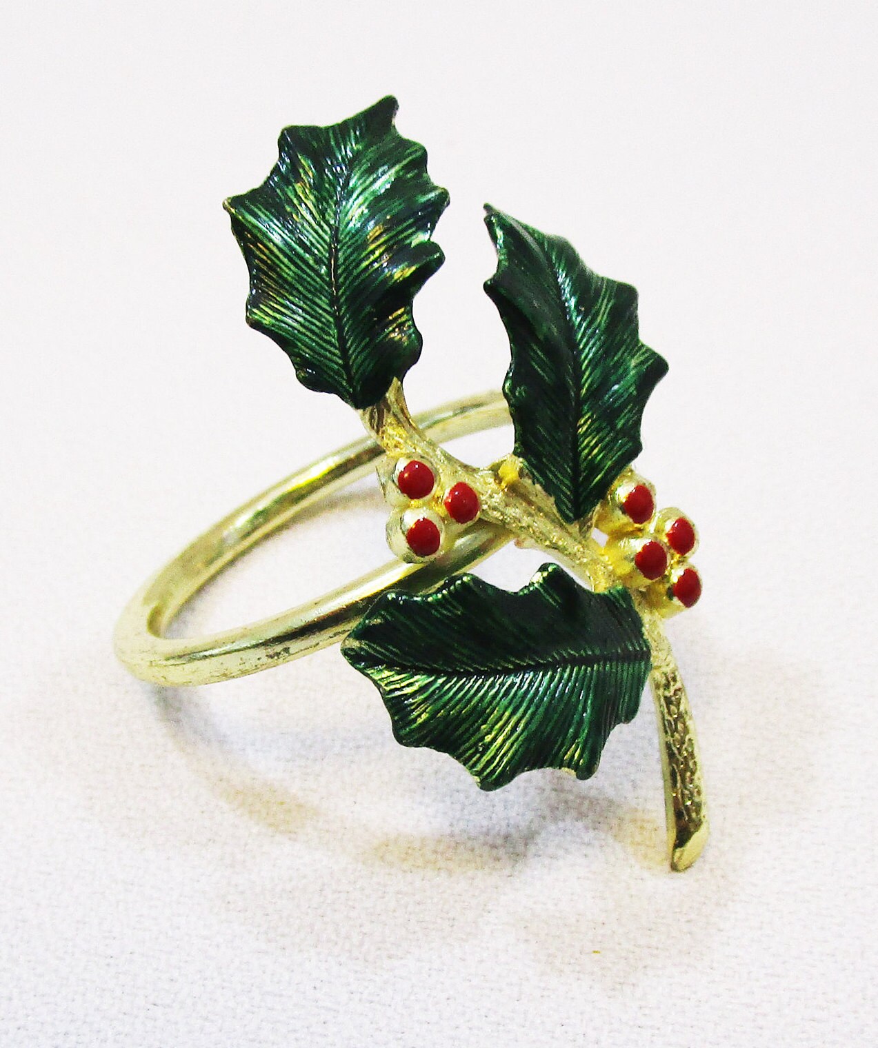 Vintage Lenox Set of 4 Holiday Napkin Rings, Gold Openwork in Holly