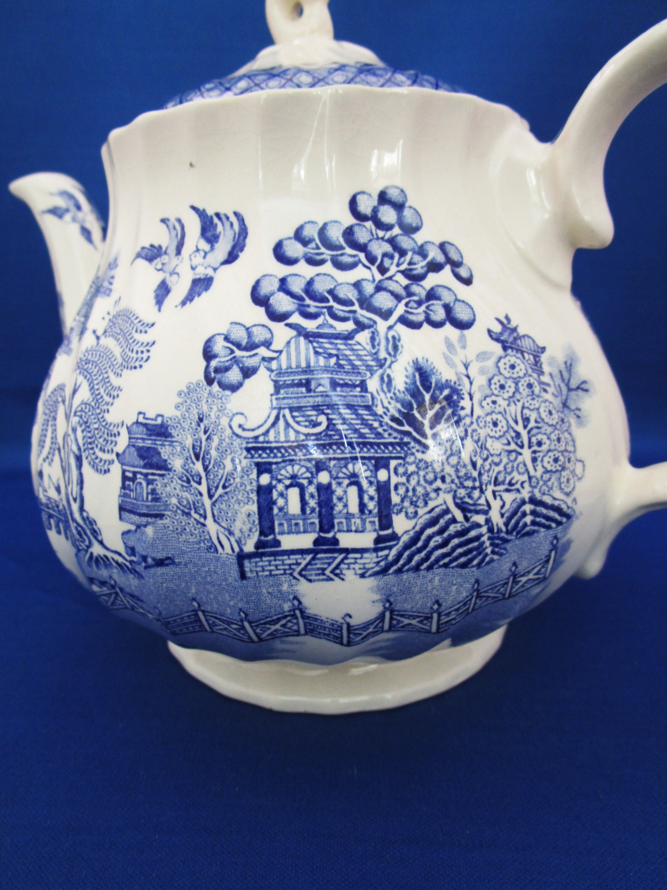 Vintage Sadler & Sons Ltd. Blue Willow Teapot Earthenware Ceramic Tea
