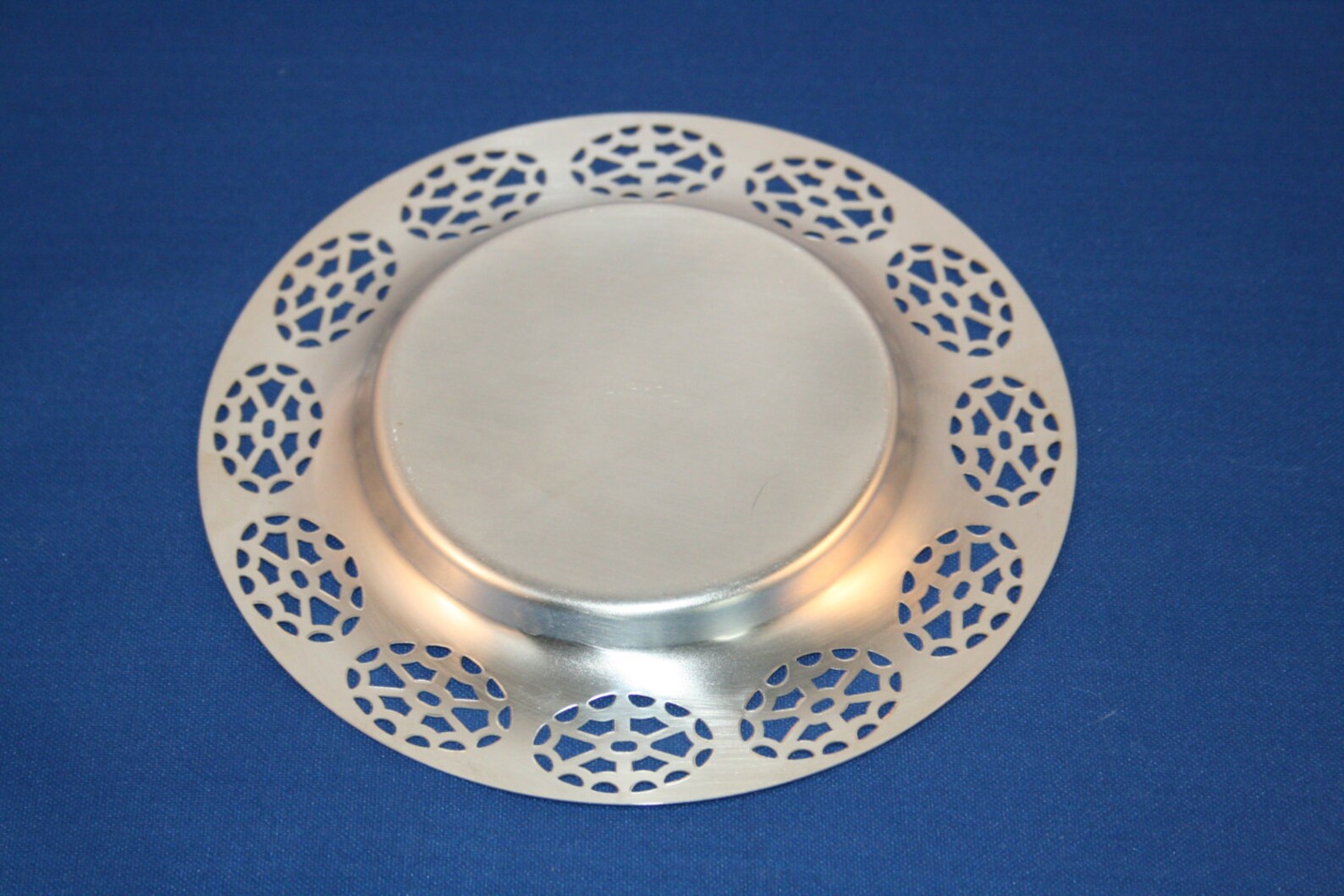 Vintage Oneida Silversmith Silverplate Reticulated Candy Dish Etsy