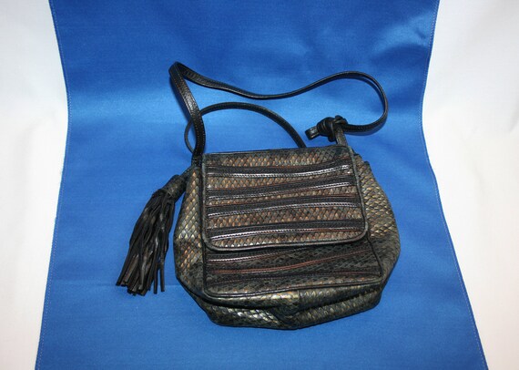faux snakeskin shoulder bag