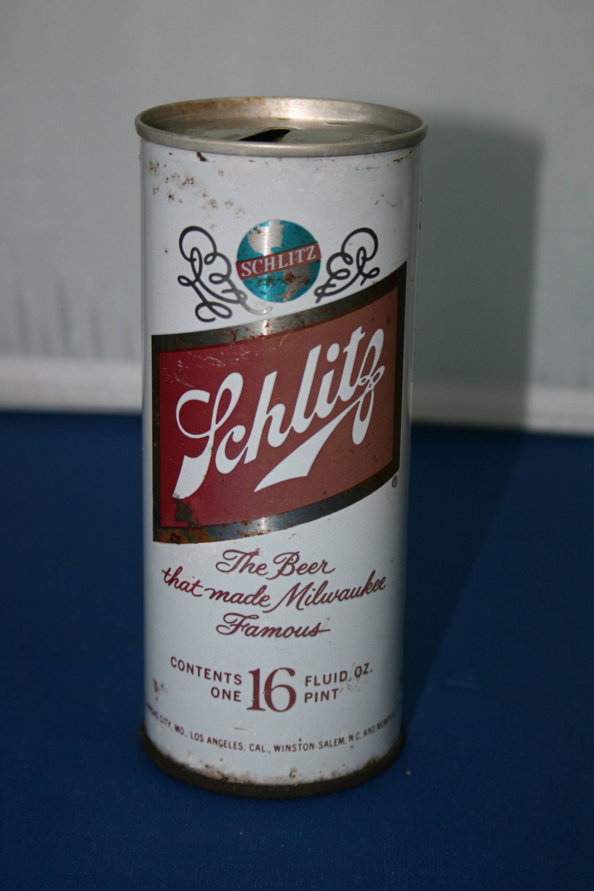 Vintage Schlitz Beer Steel 16 oz Can Opened Pull Tab Bar Memorabilia