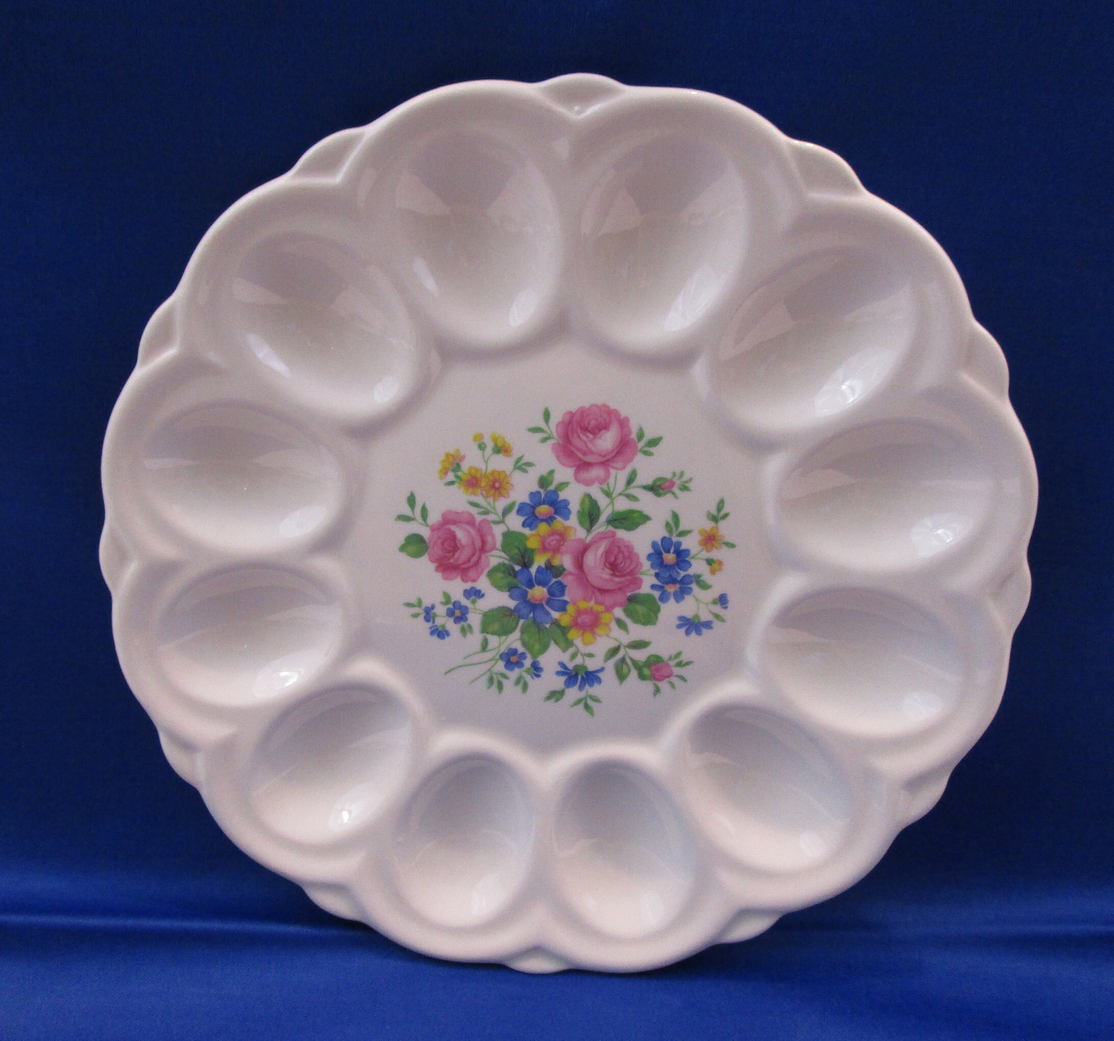 Vintage Egg Platter E&R Ebeling and Reuss American Art Ware Floral Egg