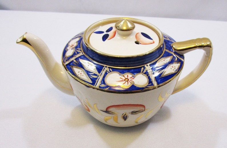 Vintage Teapot Arthur Wood and Sons Hand Painted Peach Gold and Blue 32 ounce Tea Pot with Gold Gilding Imari style coloring circa 1954