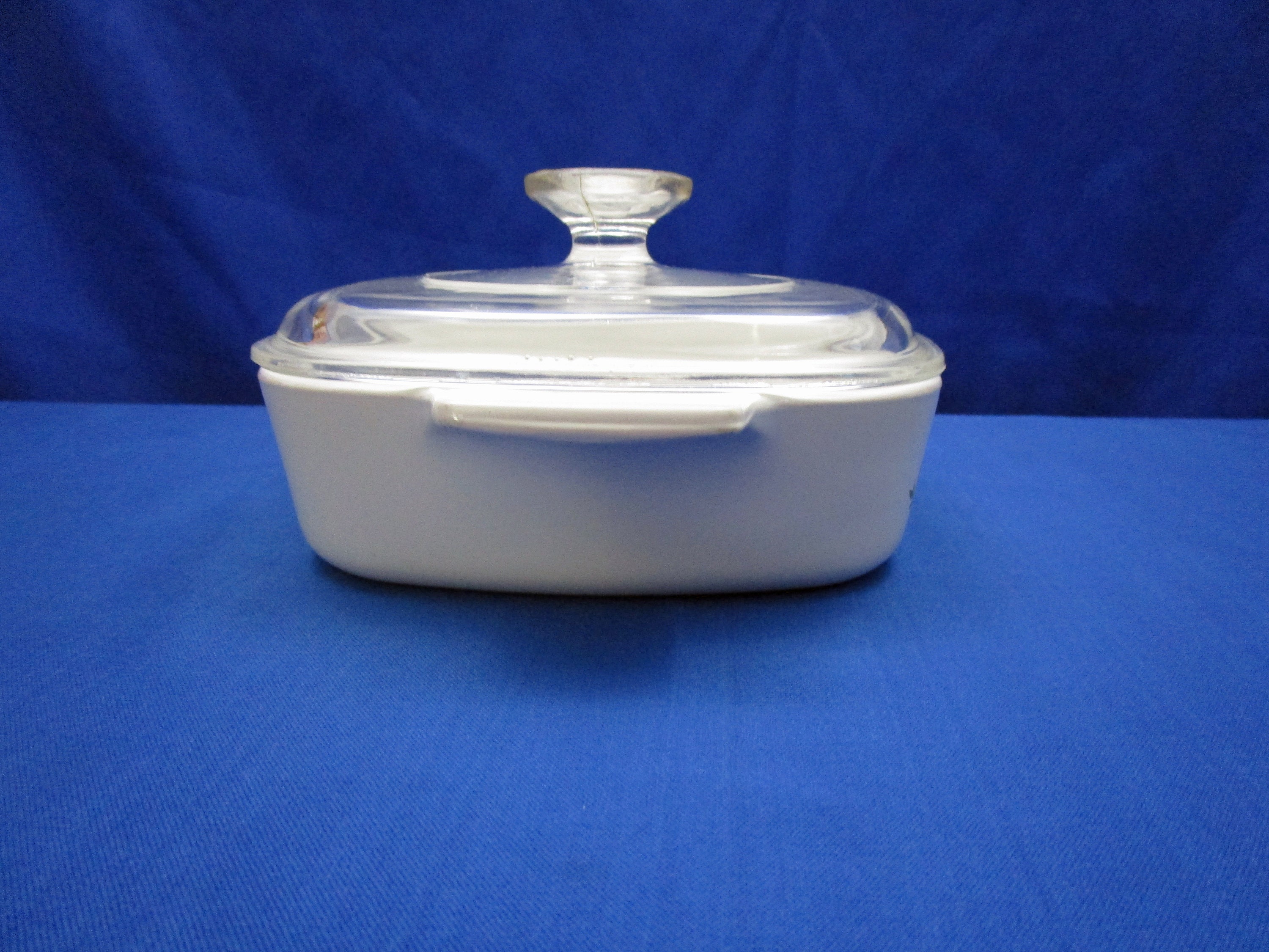 Made in China Pyrex clear oven baking bowl with Lid