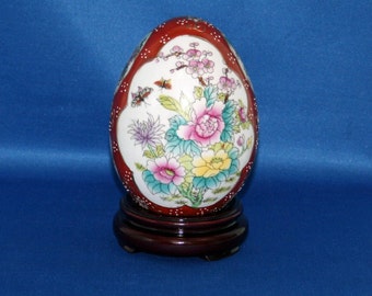 Vintage Japanese Satsuma Style Ceramic Egg Oriental Hand Painted Floral Bouquets Gold Gilt Egg on Rosewood Stand Asian Art Egg Knick Knack