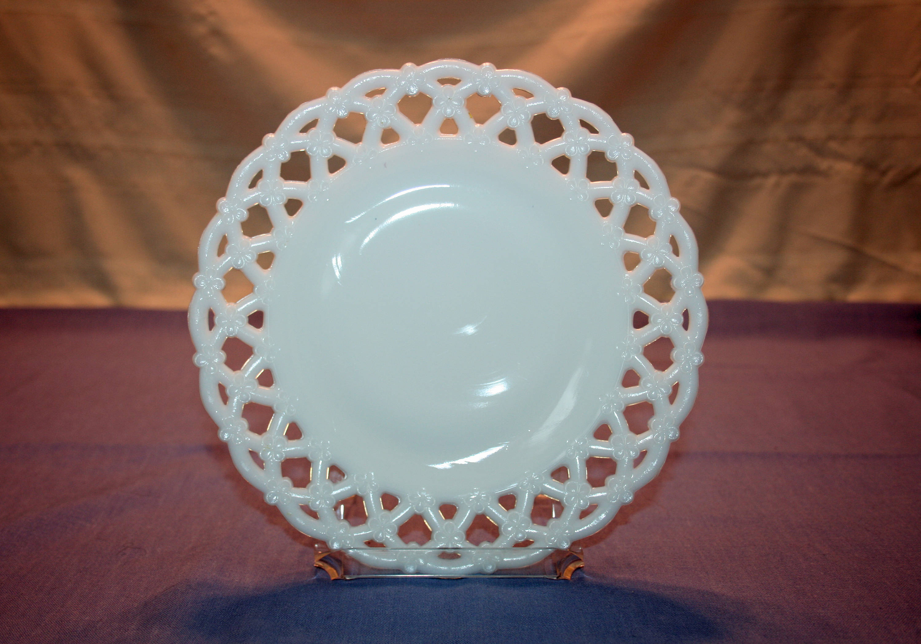 Vintage Westmoreland Milk Glass Luncheon Plate Me Not pattern