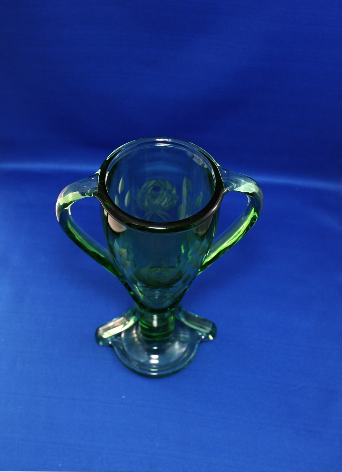 RARE GREEN Fostoria Glass Tut / Trophy / Loving Cup Vase Engraved / Cut