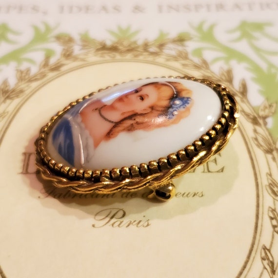 Vintage Hand Painted Lady in Blue Limoges Brooch … - image 5