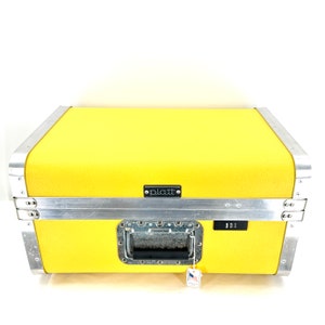 Vintage Platt Yellow The Guardsman Aluminum Hard Locking Case Suitcase