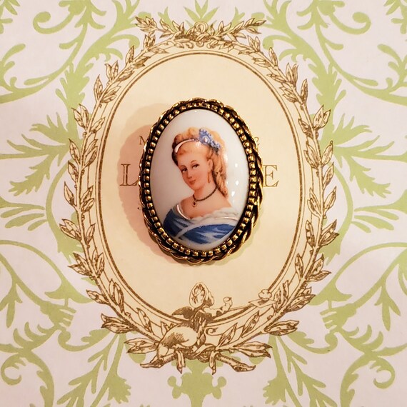 Vintage Hand Painted Lady in Blue Limoges Brooch … - image 1