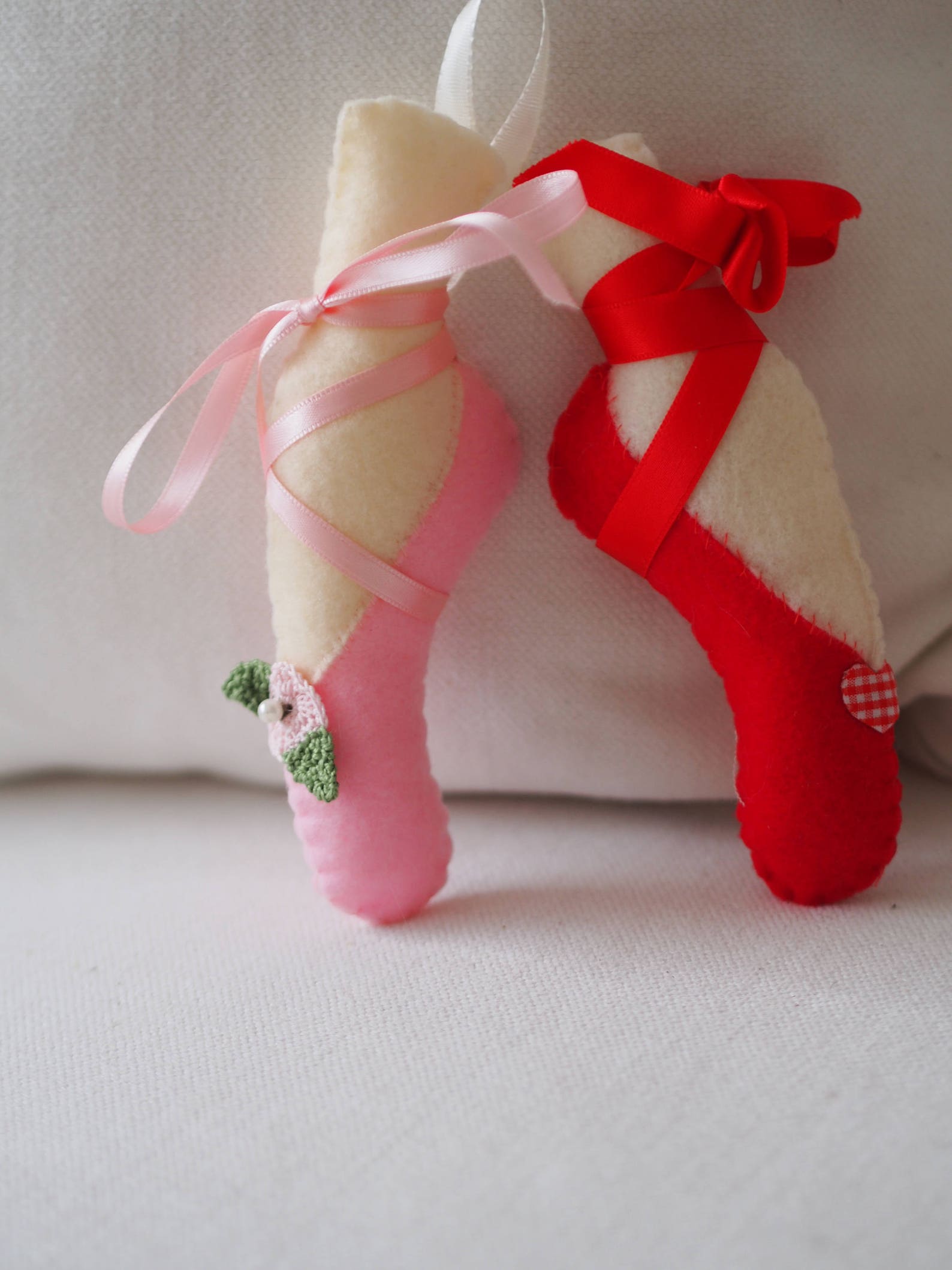 ballet shoe. pink felt. hand made.silk ribbons,crochet flower.party favor,ornament to a gift,cabinet,toy,pin cushion.valentine ballet shoe. pink felt. hand made.silk ribbons,crochet flower.party favor,ornament to a gift,cabinet,toy,pin cushion.valentine
