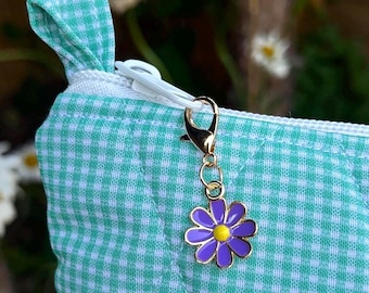 Daisy Zipper Charm – Cute Clip-On Bag Charm for Switch Case, Floral Craft Supply, Gingham Accessory, Kawaii Keyring DIY