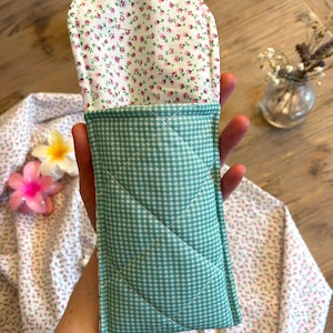 Green Checked Glasses Case – Quilted Eyeglass Pouch with Floral Lining – Soft Sunglasses Sleeve – Gift for Her
