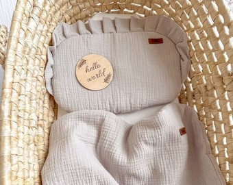 Nouveau-né gris beige ensemble avec volants, ensemble de literie nouveau-né en mousseline, ensemble de literie de pépinière, idée de cadeau de bienvenue pour bébé, literie 3set, avec plis