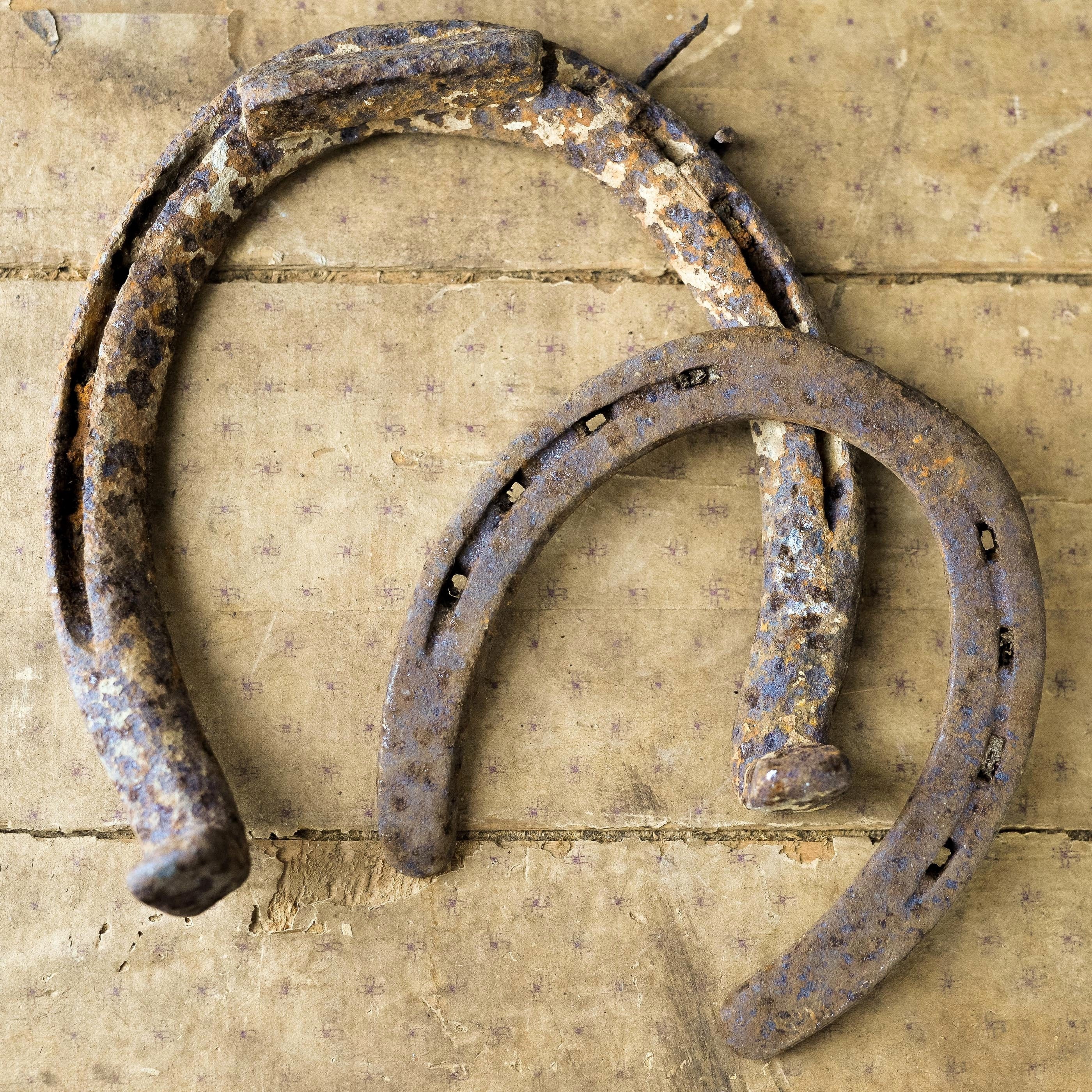 Vintage Horseshoe Horse Shoe Large and Small Rustic Heavy Etsy