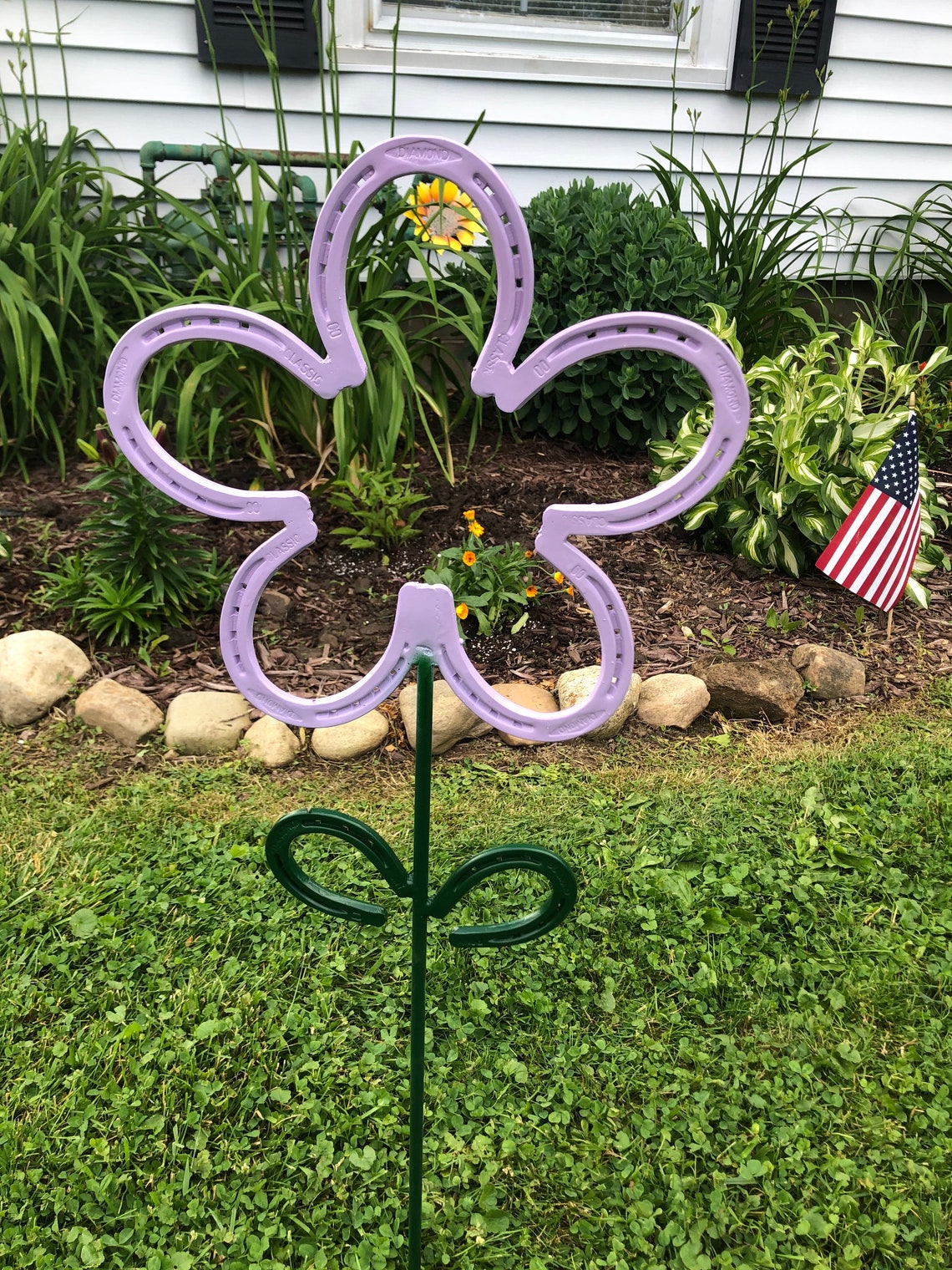 Horseshoe flower design 1 | Etsy