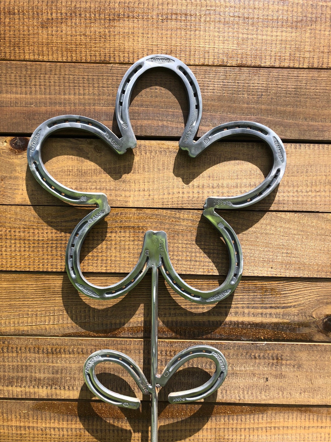 Horseshoe flower design 1 | Etsy