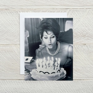 Carte d'anniversaire vierge SOPHIA LOREN, carte d'anniversaire pour elle, carte d'anniversaire pour lui, carte juste parce que, gâteau et bougies, célébration [814-002]