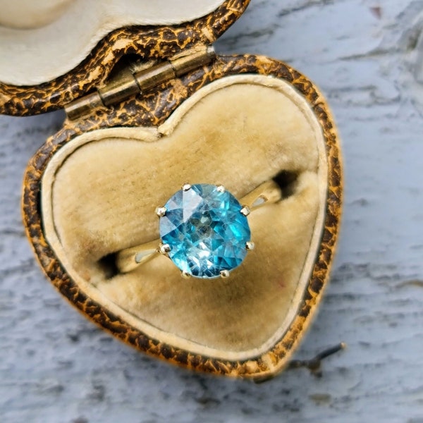 Mid-century 9ct white gold and blue zircon solitaire ring