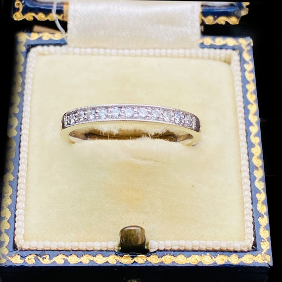 Stunning, 18ct, 18k, 750 white gold, Diamond 0.16… - image 3