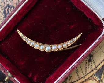 Pretty Victorian 15ct, 15k, 625 Gold & Pearl crescent moon, sweetheart brooch, Circa 1890