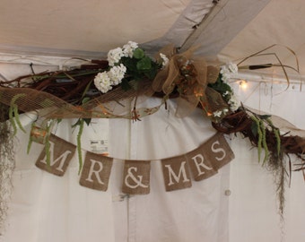 Mr & Mrs Burlap Banner, wedding banner, wedding decoration, rustic wedding