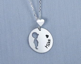 Naam ketting jongen met hart gravure, ketting voor moeders, cadeau voor jongens jongens, gepersonaliseerde familie ketting cadeau terug naar school doop ketting